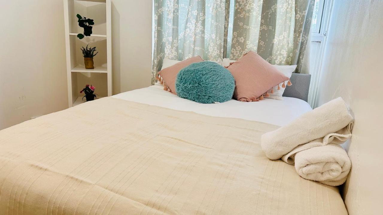 Whites B&B *